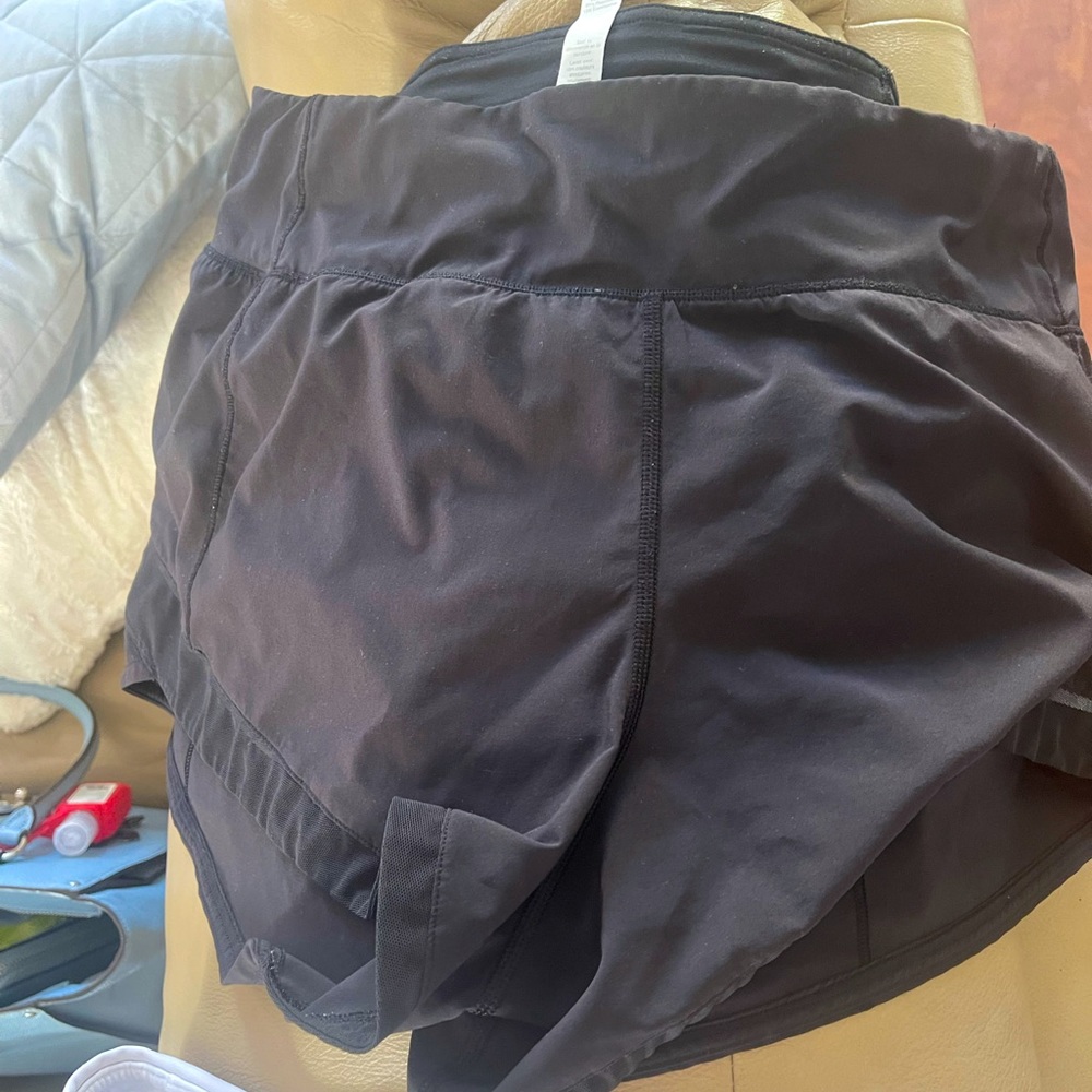 Lululemon Speed Up Mid-Rise Short 4 inch